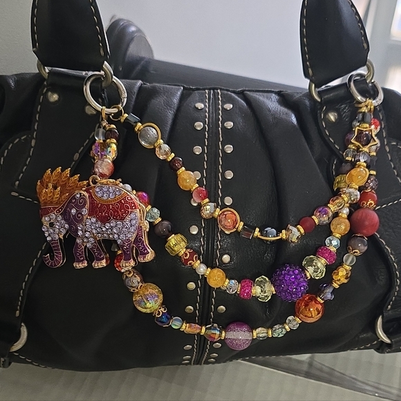 Colorful Elephant 3 Teired Bag Charm. - Picture 5 of 7